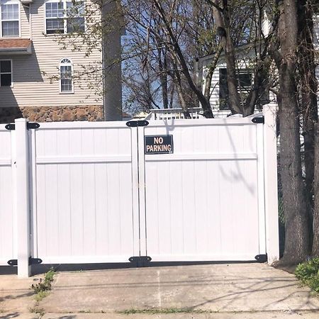 Cozzy Room With Private Entrance And Drive Way Nueva York Exterior foto