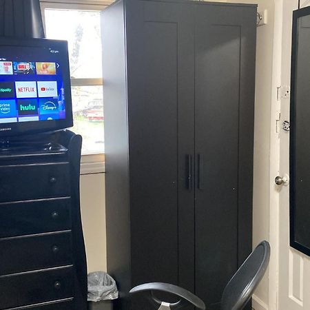 Cozzy Room With Private Entrance And Drive Way Nueva York Exterior foto